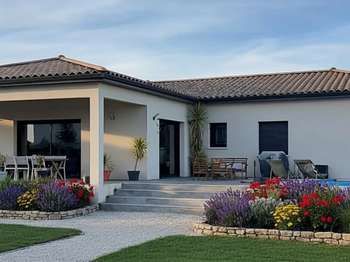 Vente maison 6 pièces Gras 07