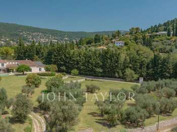 Vente maison 8 pièces Grasse 06