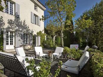 Vente maison 15 pièces Grasse 06