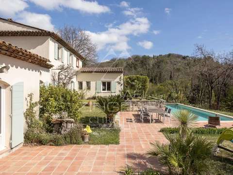 Vente maison 8 pièces Grasse 06