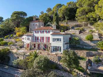 Maison 9 pièces 335 m² · à Grasse · 335 m² · 1 580 000 €