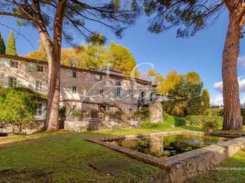 Vente maison 17 pièces Grasse 06
