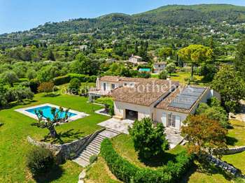 Vente maison 9 pièces Grasse 06