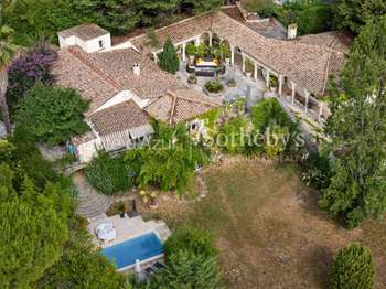 Vente maison 7 pièces Grasse 06