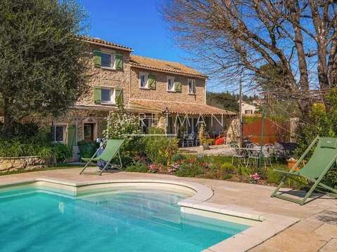 Vente maison 6 pièces Grasse 06