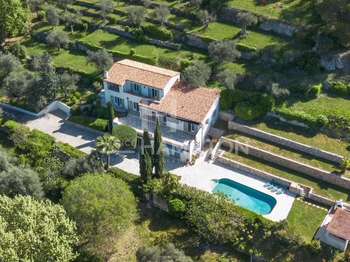 Maison 8 pièces 250 m² · à Grasse · 250 m² · 1 785 000 €
