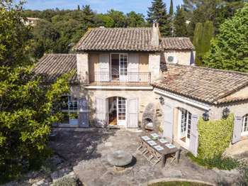 Maison 7 pièces 243 m² · à Grasse · 243 m² · 2 200 000 €