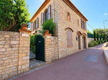 Vente maison 5 pièces Grasse 06
