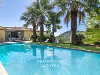 Maison 10 pièces 288 m² · à Grasse · 288 m² · 3 200 000 €