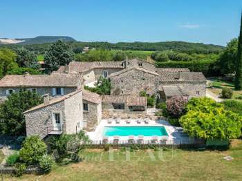 Vente maison 20 pièces Grignan 26