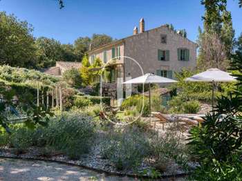 Vente maison 15 pièces Grignan 26