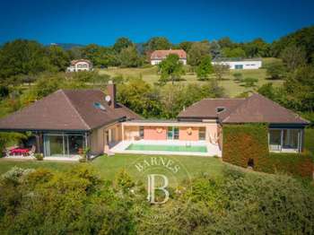 Vente maison 10 pièces Grilly 01