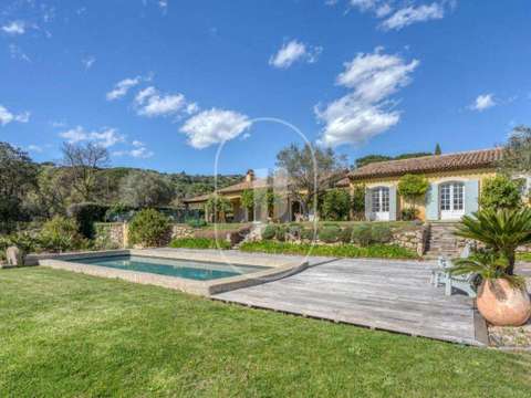 Vente maison 5 pièces Grimaud 83