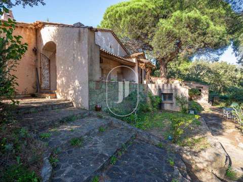 Vente maison 6 pièces Grimaud 83
