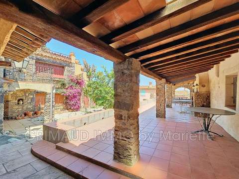 Vente maison 14 pièces Grimaud 83