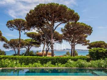 Vente maison 6 pièces Grimaud 83