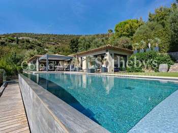 Vente maison 9 pièces Grimaud 83