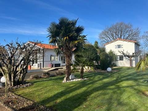 Vente maison 8 pièces Grosbreuil 85