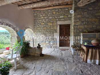 Vente maison 9 pièces Grospierres 07