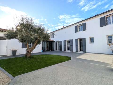 Vente maison 10 pièces Grues 85