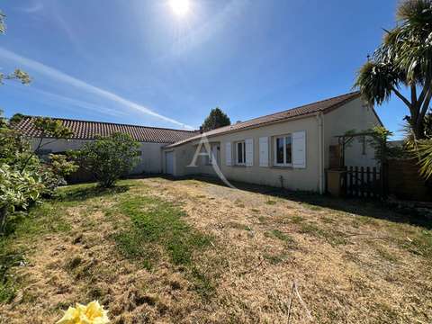 Vente maison 4 pièces Grues 85