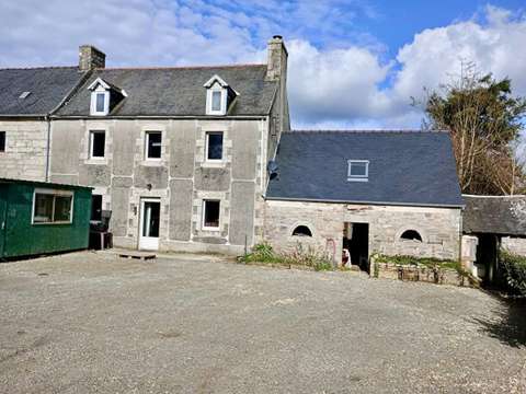 Vente maison 5 pièces Guerlesquin 29