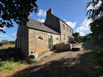 Vente maison 5 pièces Guerlesquin 29