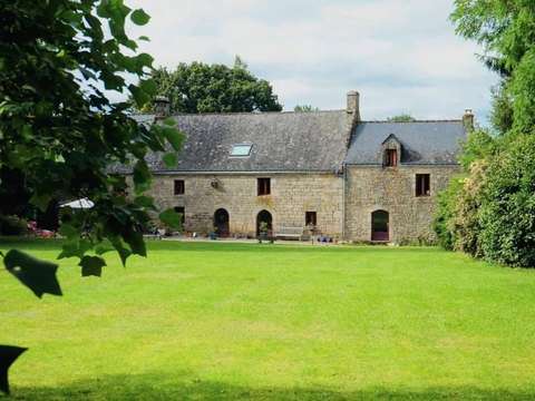 Vente maison 10 pièces Guern 56
