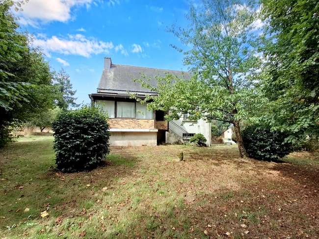 Maison 5 pièces 97 m² · à Guern · 97 m² · 100 800 €