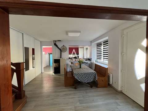 Vente maison 5 pièces Guiscriff 56