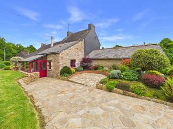 Vente maison 8 pièces Guiscriff 56