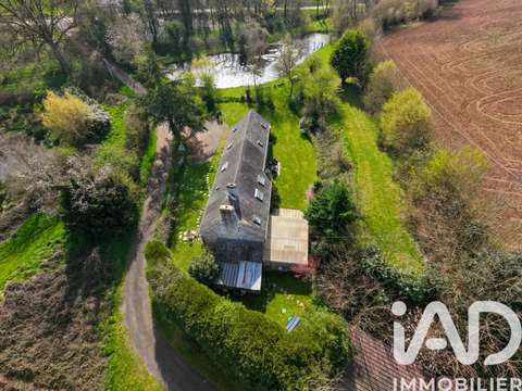 Vente maison 7 pièces Hambers 53