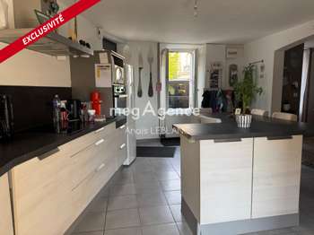 Vente maison 7 pièces Hambers 53