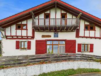 Vente maison 9 pièces Hasparren 64