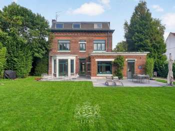 Maison 6 pièces 253 m² · à Hem · 253 m² · 1 040 000 €