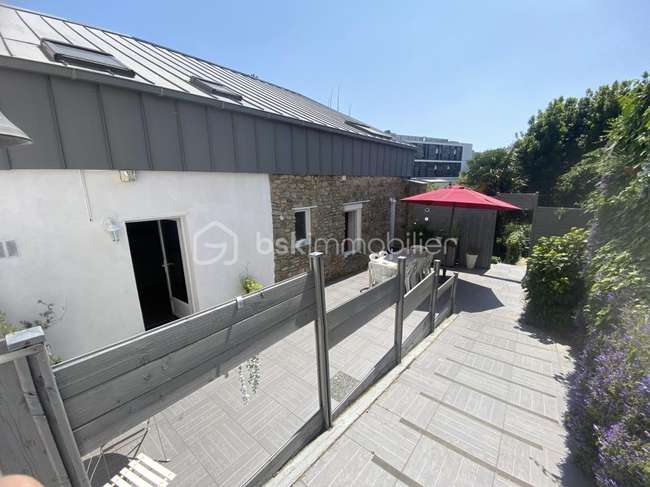 Maison 8 pièces 225 m² · à Hennebont · 225 m² · 372 700 €
