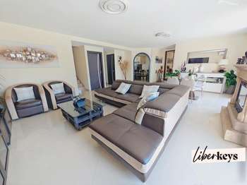 Vente maison 9 pièces