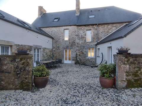 Vente maison 9 pièces Heugueville-sur-Sienne 50