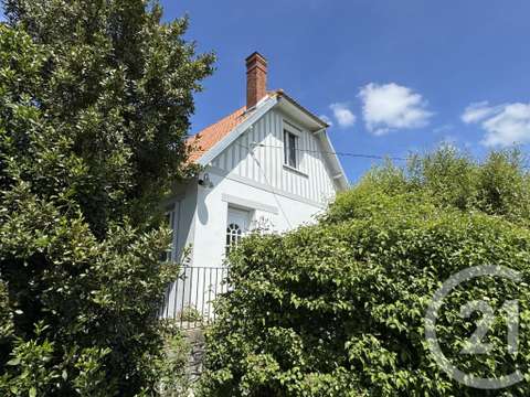 Vente maison 5 pièces Heugueville-sur-Sienne 50