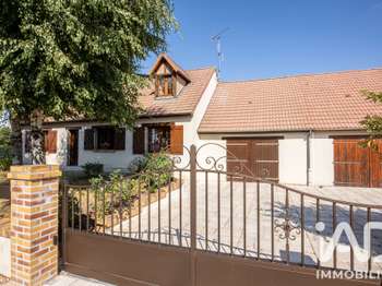 Maison 6 pièces 163 m² · à Huisseau-sur-Mauves · 163 m² · 329 000 €