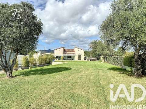 Vente maison 7 pièces Hyères 83