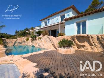 Vente Maison 8 piècesHyères
