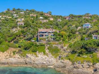 Vente Maison 12 chambresIle-du-levant