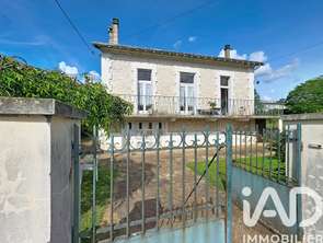 Vente Maison 7 piècesJaverlhac-et-la-Chapelle-Saint-Robert
