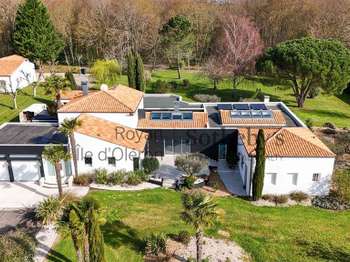 Vente maison 8 pièces Jazennes 17