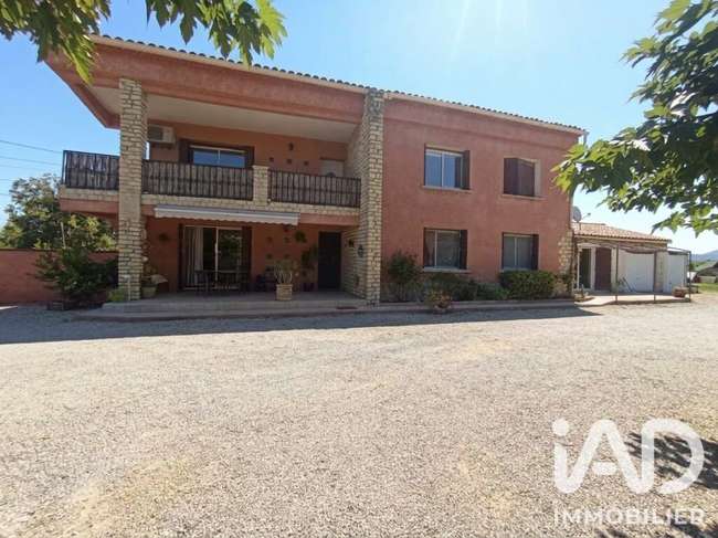 Maison 10 pièces 230 m² · à Jonquières · 230 m² · 472 000 €