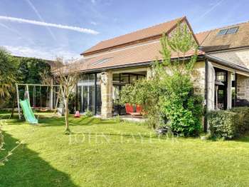 Vente maison 9 pièces Jouy-le-Moutier 95