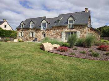 Vente maison 8 pièces Jugon-les-Lacs 22