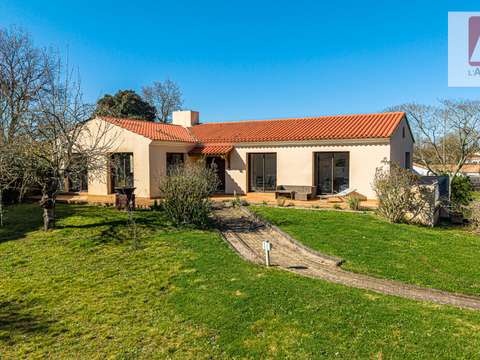 Vente maison 7 pièces L'Aiguillon-sur-Vie 85