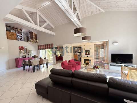 Vente maison 8 pièces